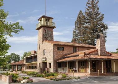 Things to Do Near Me Today: Paso Robles Inn